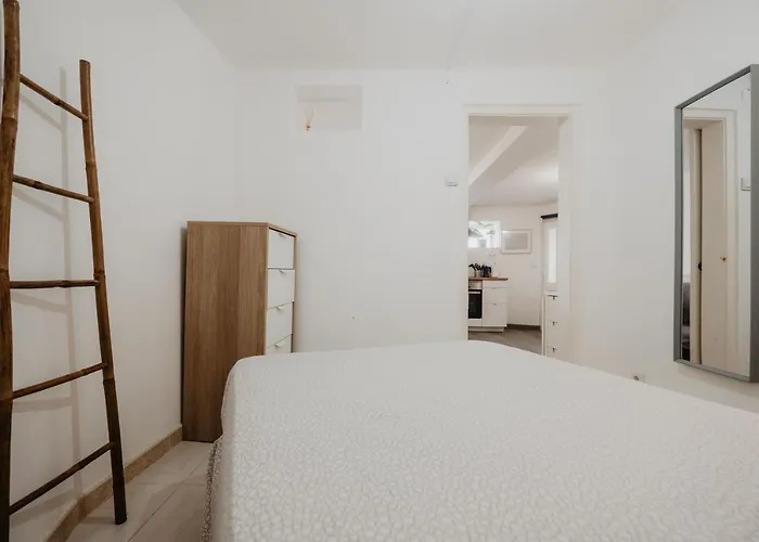 Aloha Surf House אריסרייה